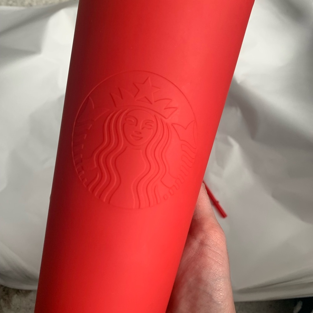 Starbucks EUC RARE Matte Red Venti 24oz Soft Touch Tumbler Cold Cup